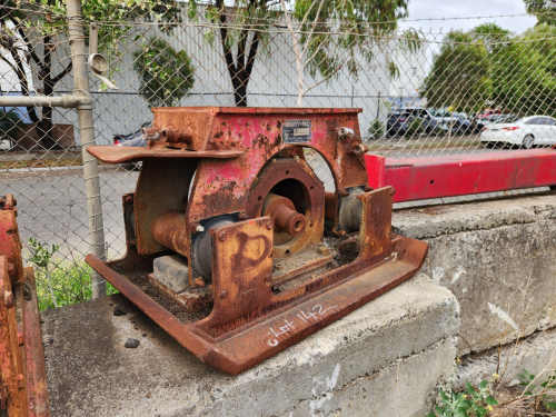 slide-items-1