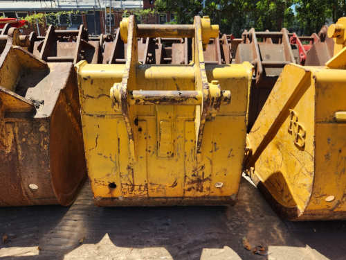 slide-items-3