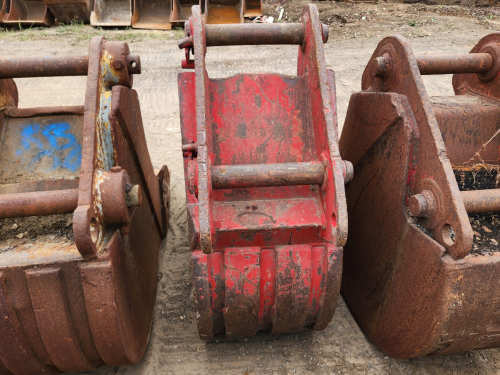 slide-items-3
