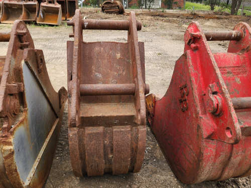 slide-items-3