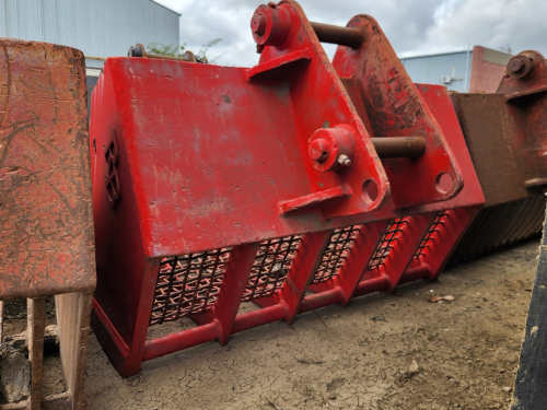 slide-items-4