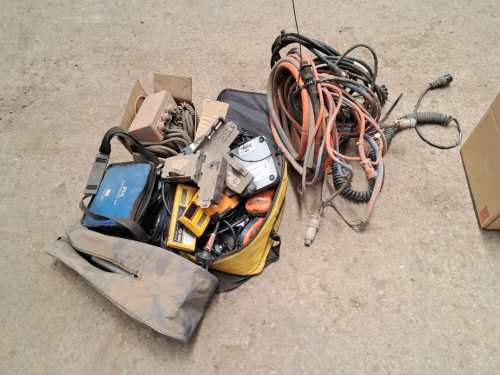 slide-items-3
