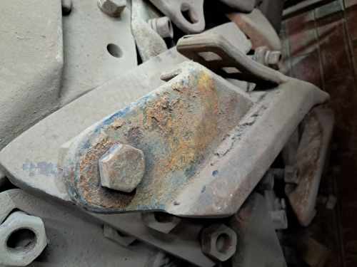 slide-items-3