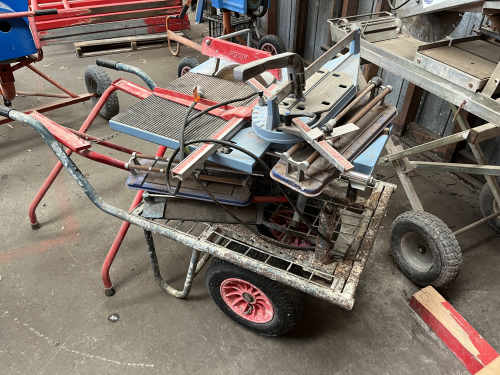 slide-items-3