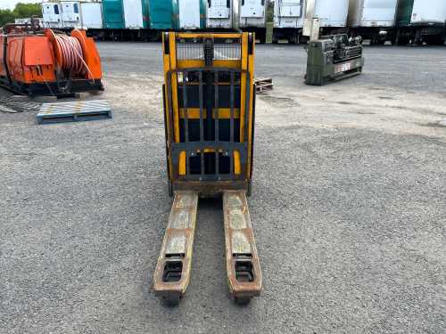 slide-items-1