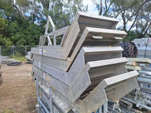 slide-items-1
