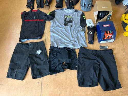 slide-items-3