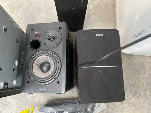 slide-items-3
