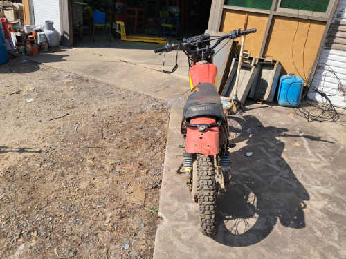 slide-items-3