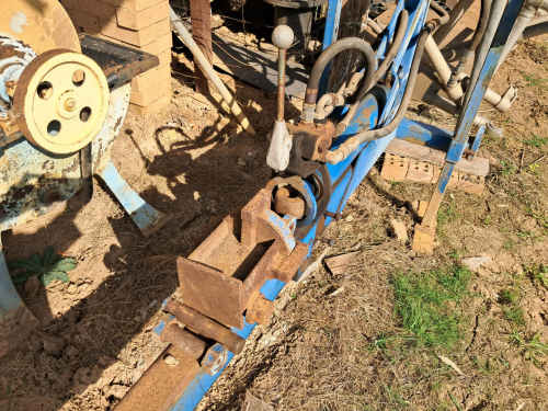 slide-items-3