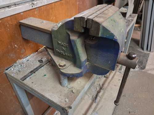 slide-items-4