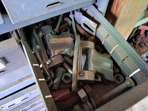 slide-items-2