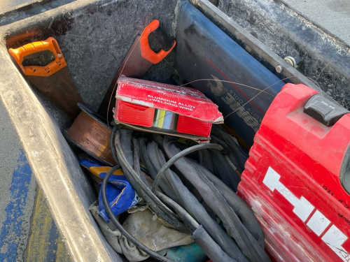 slide-items-3