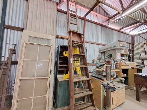 slide-items-1