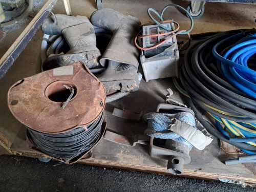 slide-items-2
