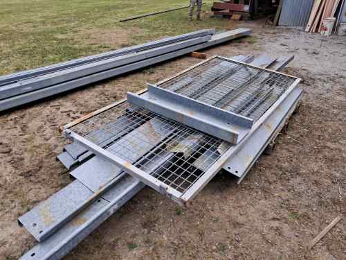 slide-items-4