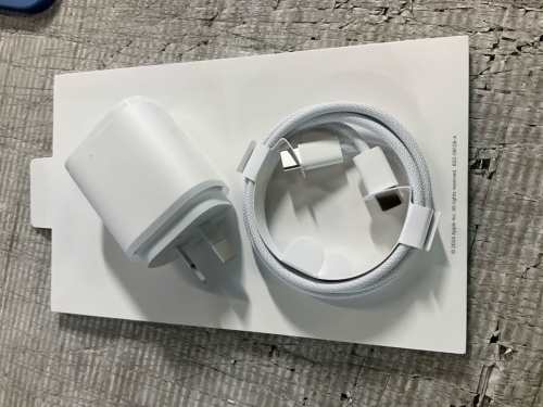 slide-items-3