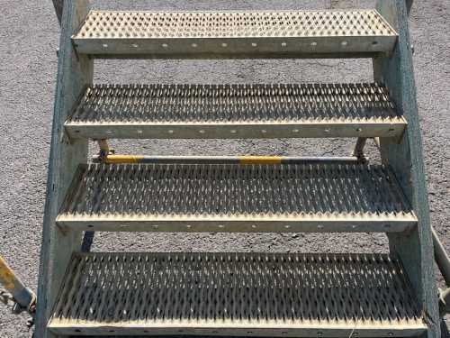 slide-items-4