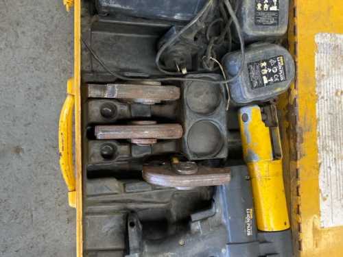 slide-items-2