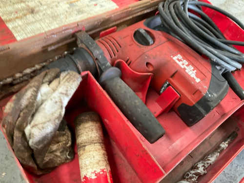 slide-items-4