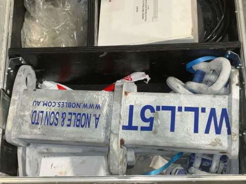 slide-items-1