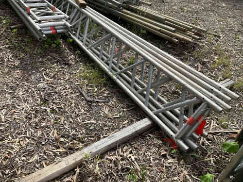slide-items-3
