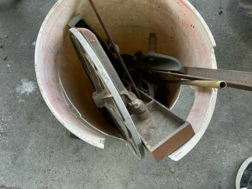 slide-items-4