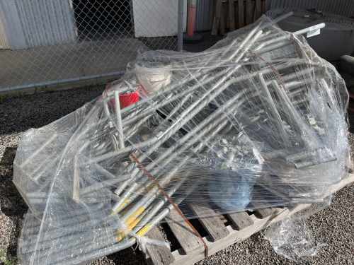 slide-items-3