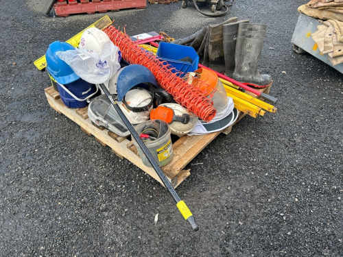 slide-items-3