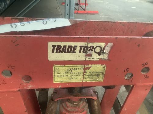 slide-items-2