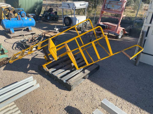 slide-items-0