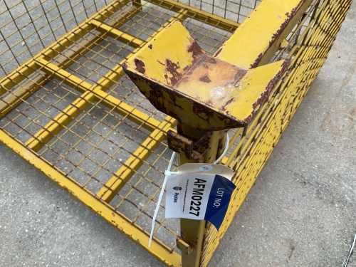 slide-items-3