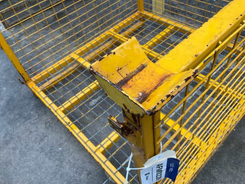 slide-items-3