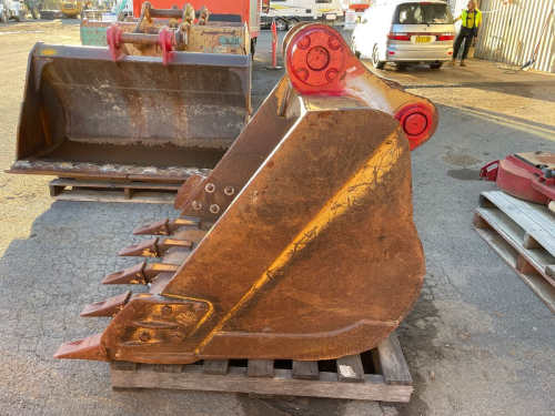 slide-items-3