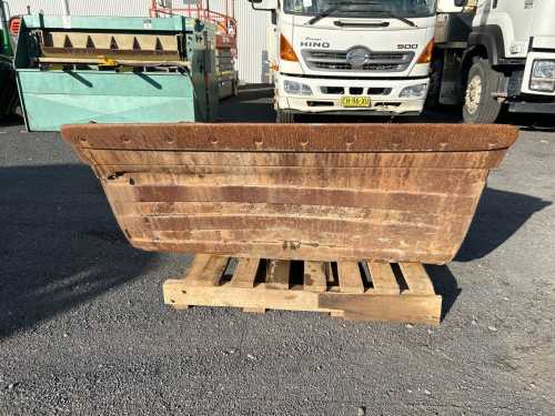 slide-items-3