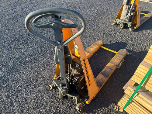slide-items-3