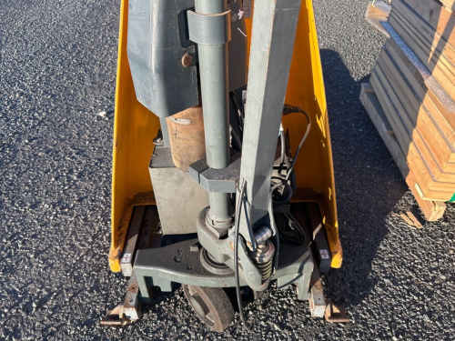 slide-items-2