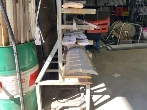 slide-items-4