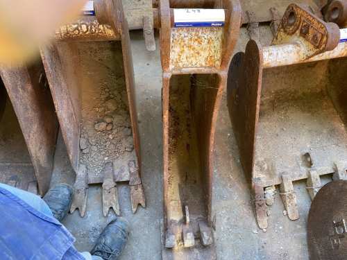 slide-items-2