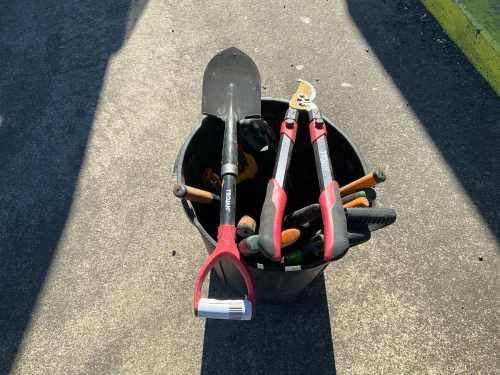 slide-items-1