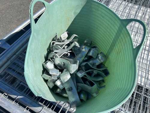 slide-items-3