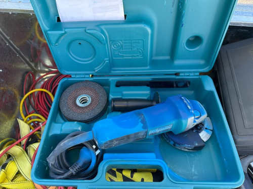 slide-items-3