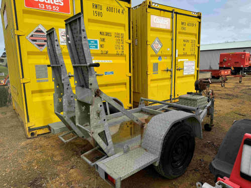 slide-items-3
