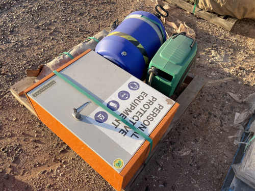 slide-items-3