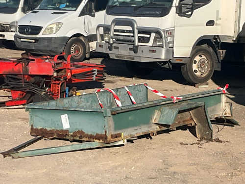 slide-items-2