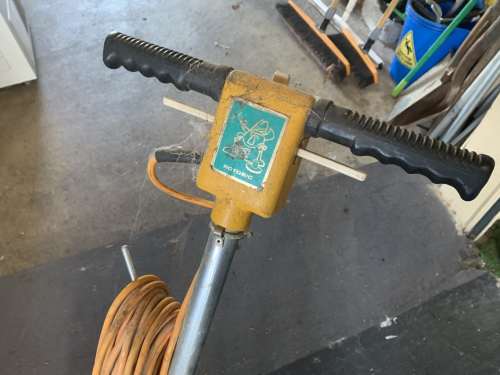 slide-items-1