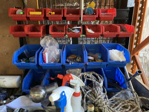 slide-items-3