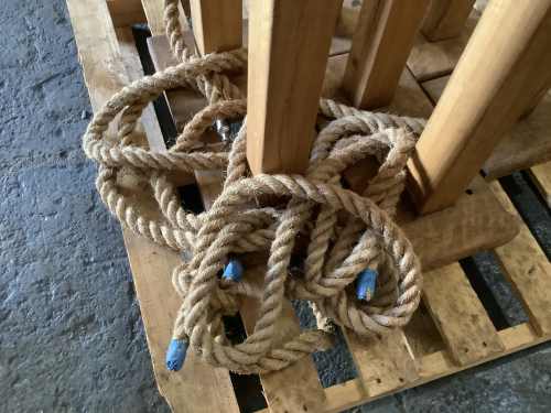 slide-items-4