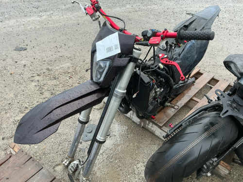 slide-items-1