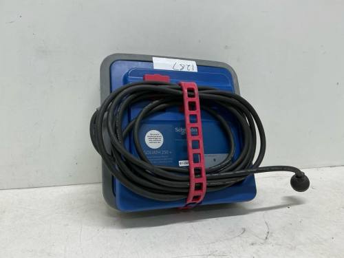 slide-items-1